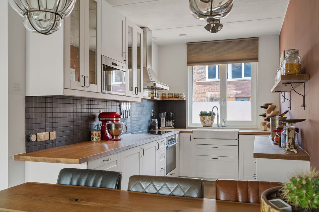 Photo 13 of Demerstraat 10