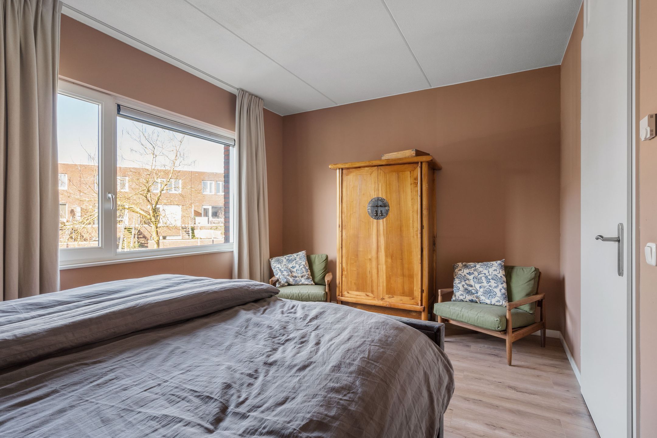 Photo 21 of Demerstraat 10