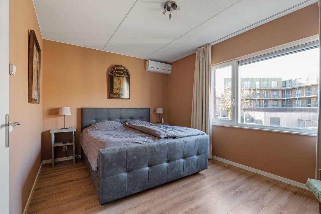 Photo 22 of Demerstraat 10