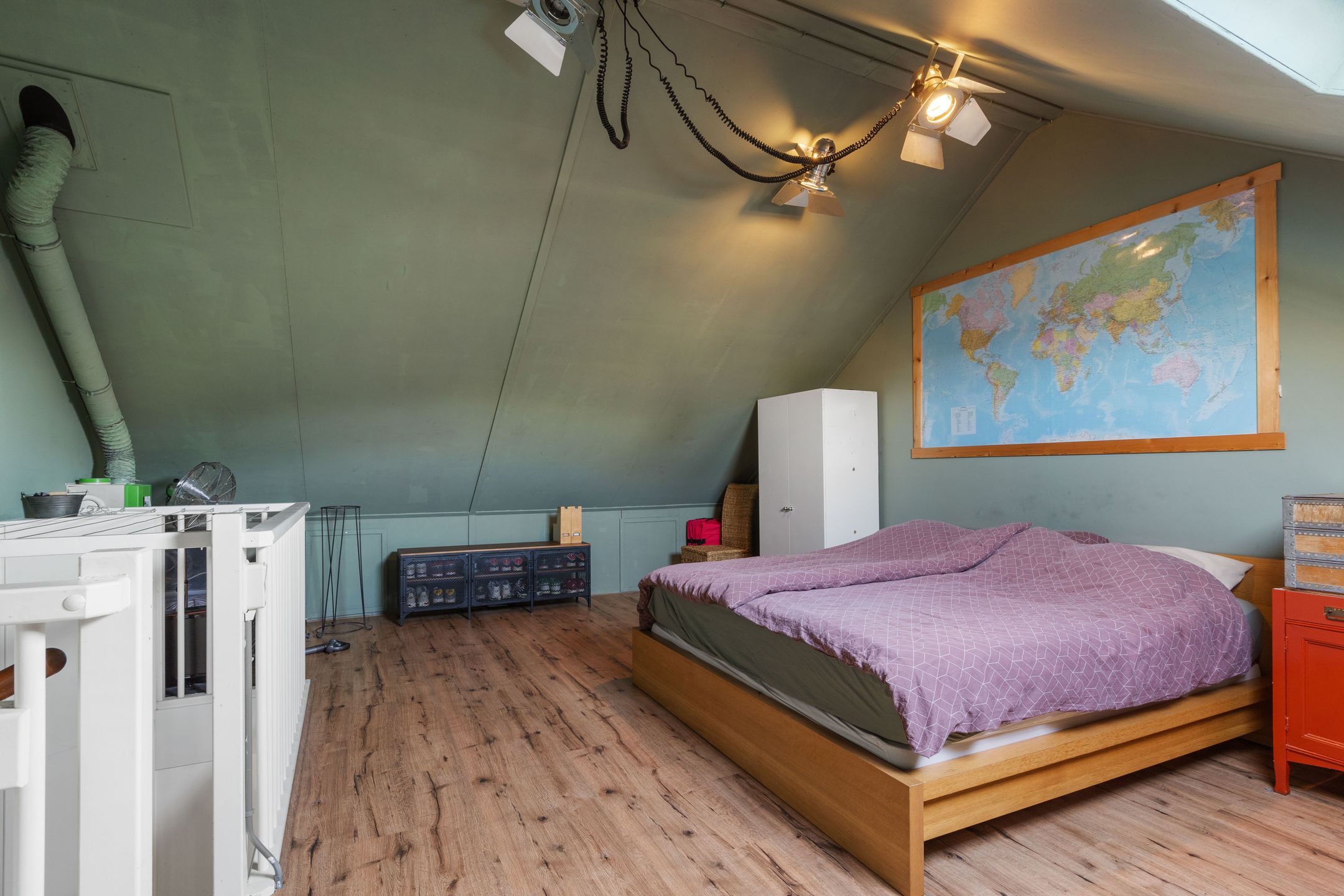 Photo 27 of Demerstraat 10