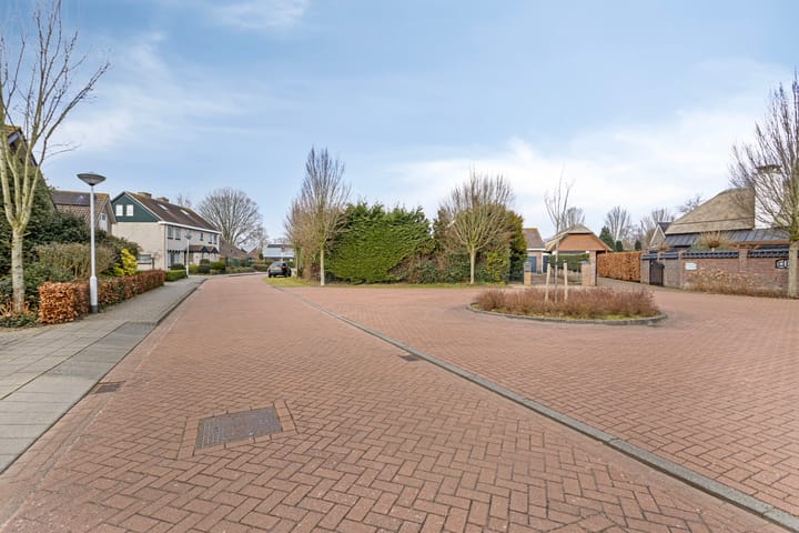 Foto 26 van Zeedahliaweg 12