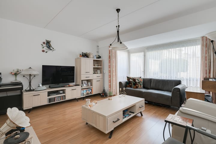 Foto 2 van Hof van Parijs 64