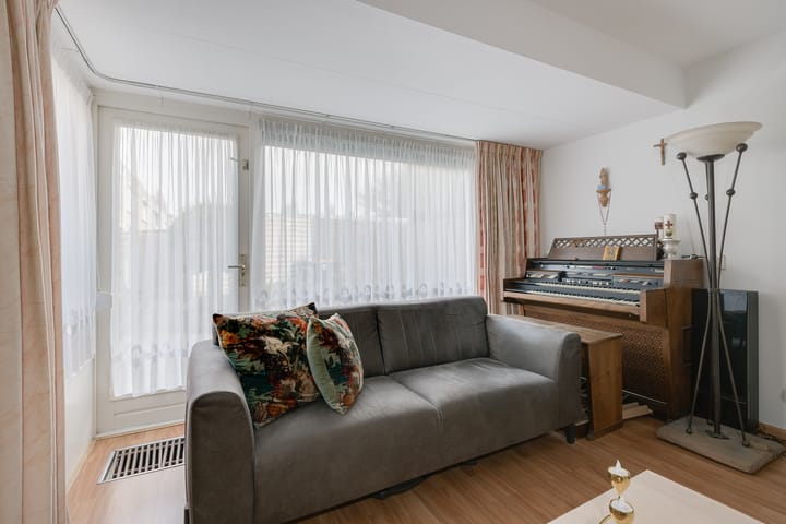 Foto 15 van Hof van Parijs 64