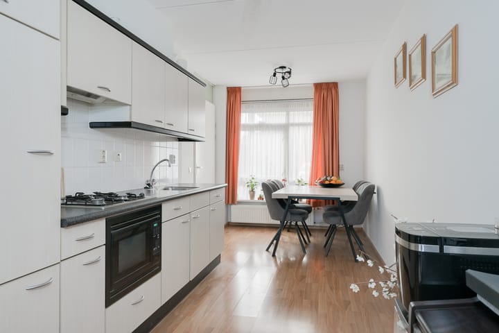 Foto 18 van Hof van Parijs 64