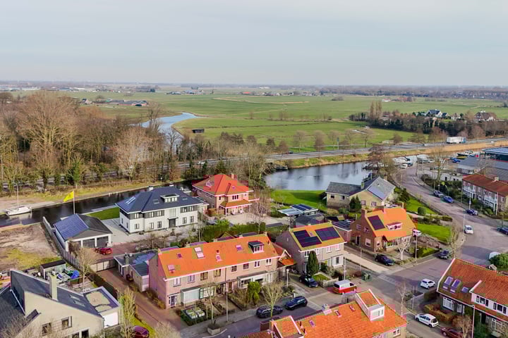 Photo 3 of Adelborst van Leeuwenlaan 23