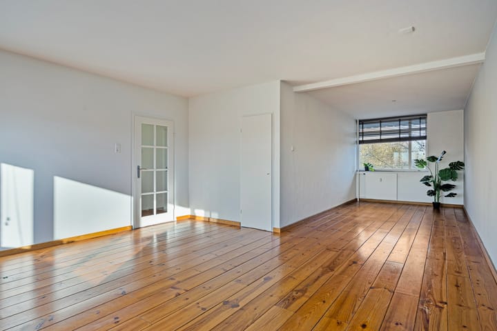 Foto 4 van Nederlandplein 56