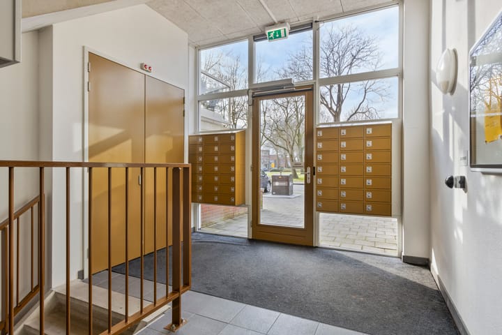 Photo 10 of Sint Laurentiusstraat 19