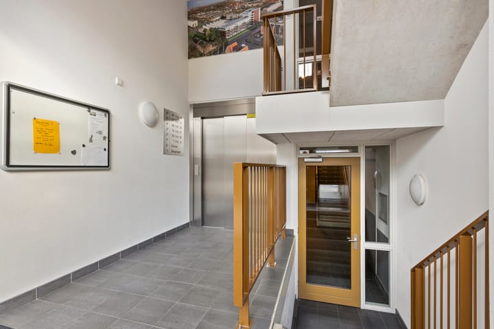 Photo 11 of Sint Laurentiusstraat 19