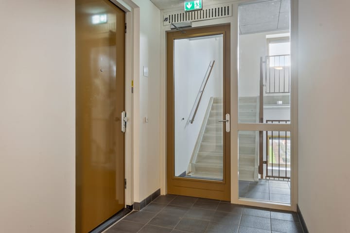 Photo 12 of Sint Laurentiusstraat 19