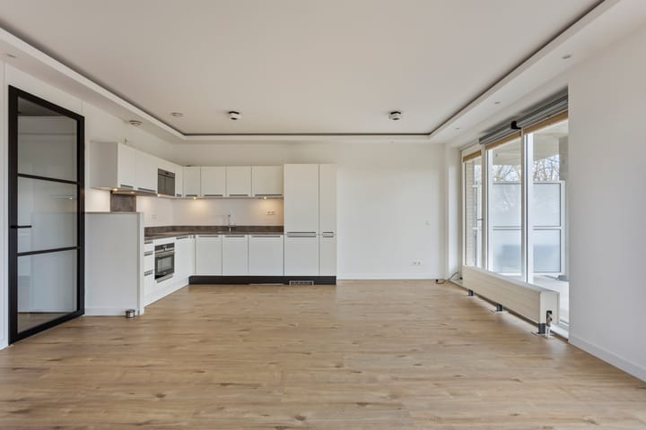 Photo 21 of Sint Laurentiusstraat 19