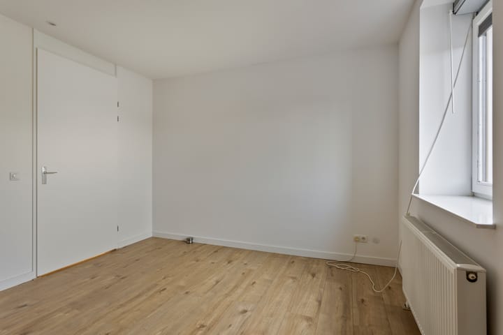 Photo 24 of Sint Laurentiusstraat 19