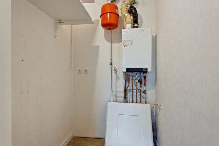 Photo 27 of Sint Laurentiusstraat 19