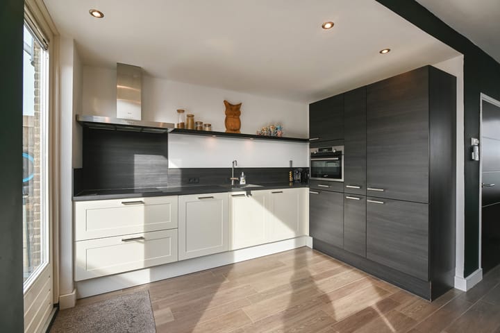 Foto 16 van Leliestraat 20