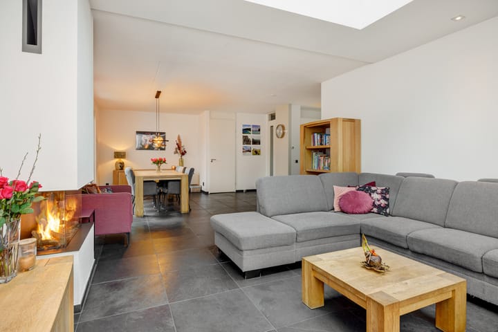 Foto 8 van Donkervoortseloop 28