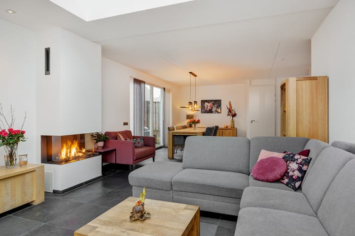 Foto 9 van Donkervoortseloop 28