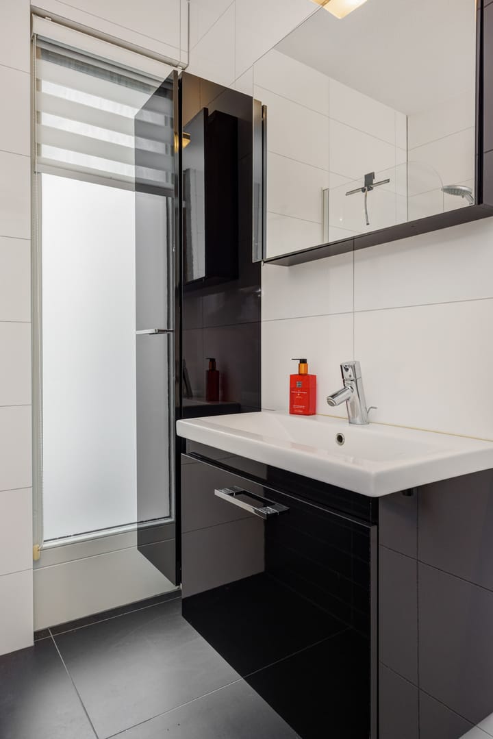 Foto 26 van Donkervoortseloop 28