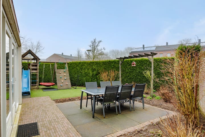 Foto 34 van Donkervoortseloop 28