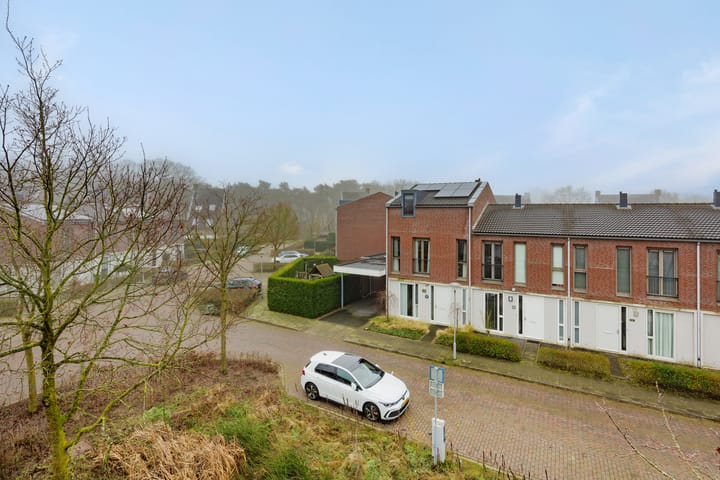 Foto 42 van Donkervoortseloop 28