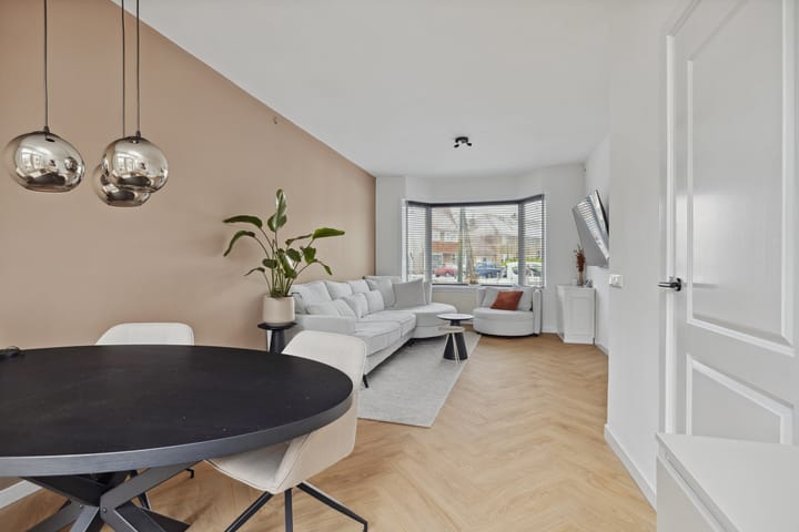 Foto 2 van Beethovenstraat 8-A