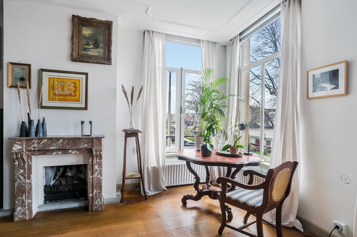 Photo 10 of Weesperzijde 15-1