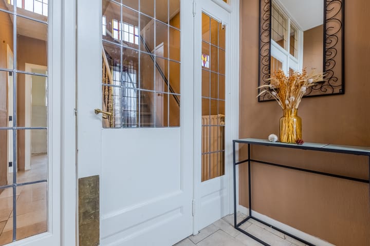 Foto 9 van Parallelweg 80