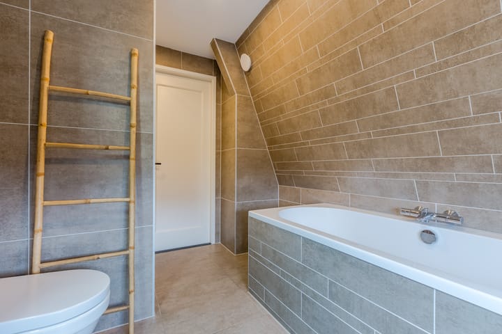 Foto 28 van Parallelweg 80