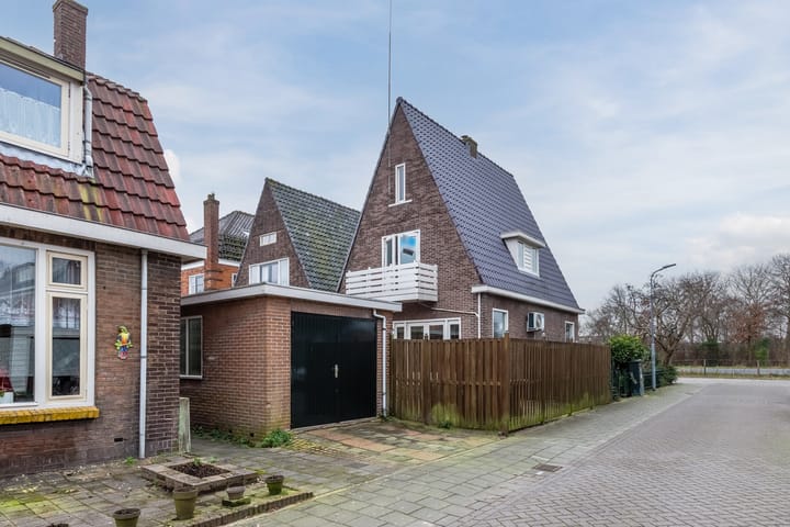 Foto 45 van Parallelweg 80