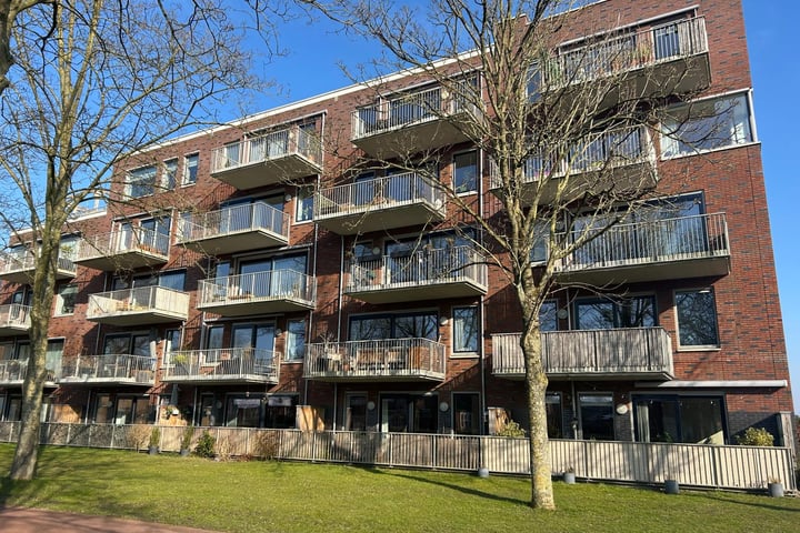 Antillenstraat 2-11