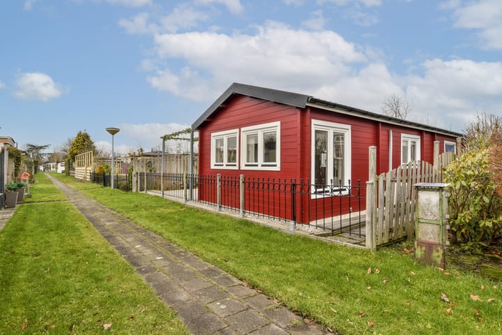 Photo 3 of Oosteinde 13