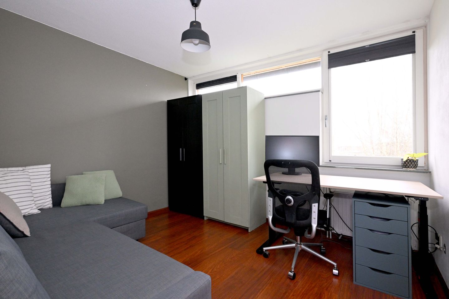 Photo 20 of Vincent van Goghstraat 9