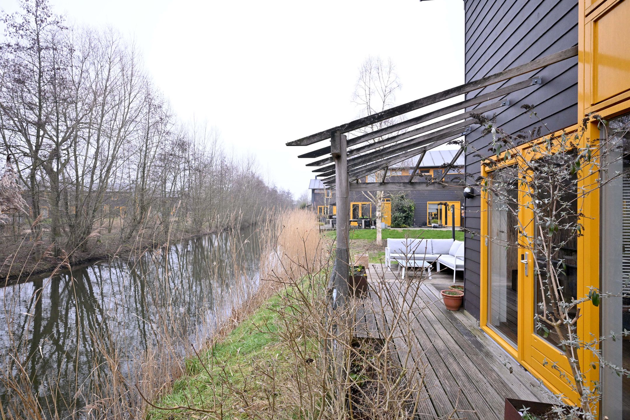 Photo 24 of Vincent van Goghstraat 9