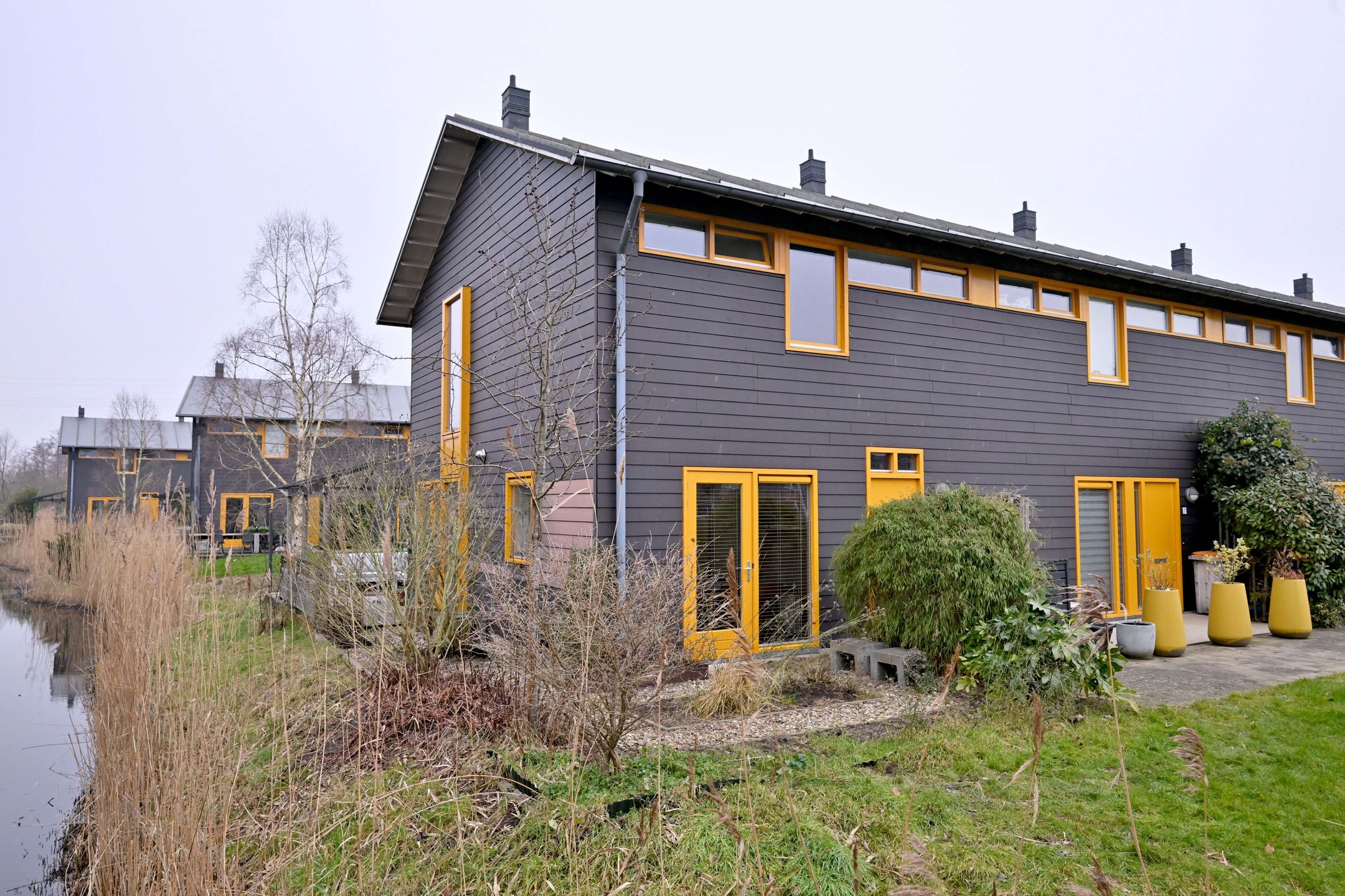 Photo 33 of Vincent van Goghstraat 9