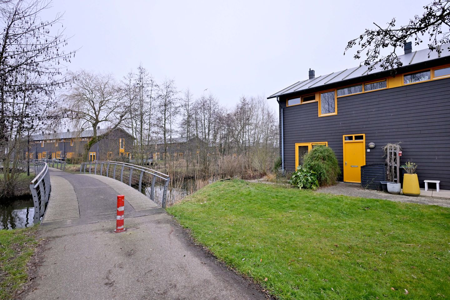 Photo 34 of Vincent van Goghstraat 9