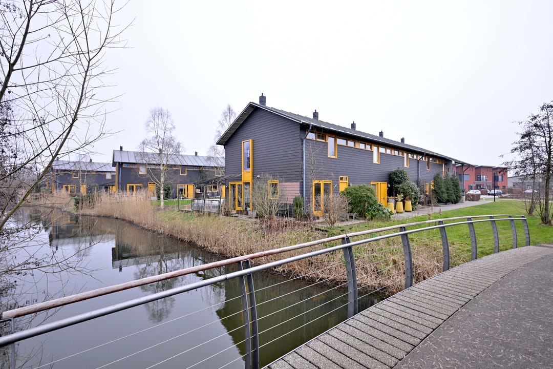 Photo 32 of Vincent van Goghstraat 9