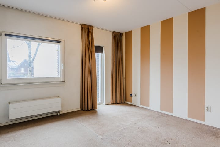 Foto 4 van Stoomlederplein 5