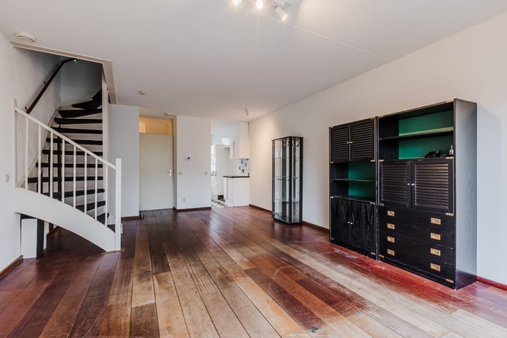 Foto 9 van Stoomlederplein 5