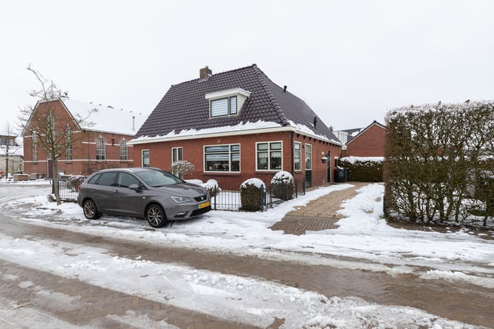 Photo 21 of Dijkstraat 11