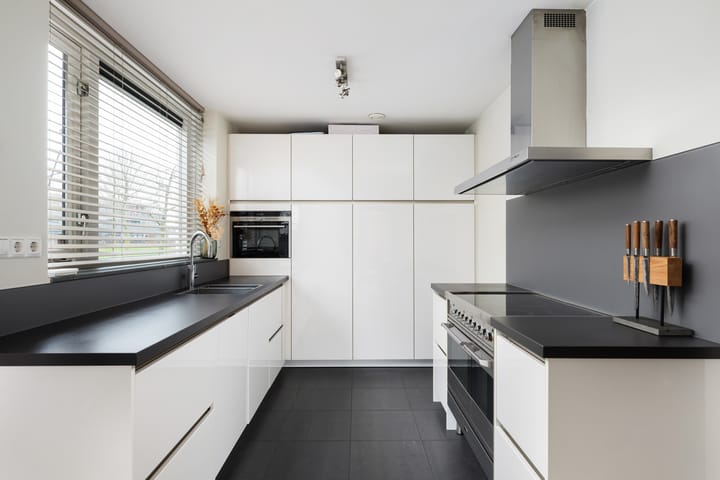 Foto 2 van Klooslaan 1