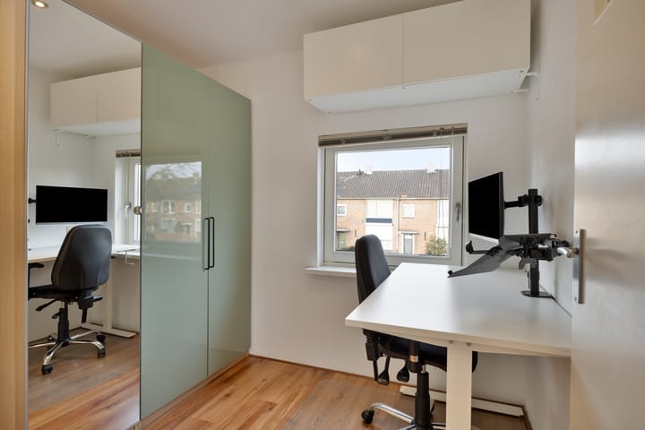 Foto 32 van Reggestraat 19