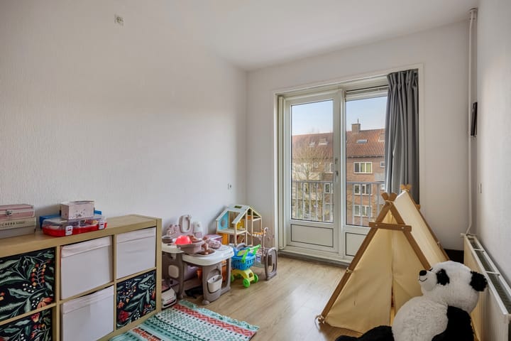 Foto 12 van Moddermanstraat 53