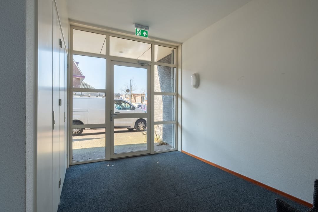 Photo 11 of Bote van Bolswertstraat 3-K