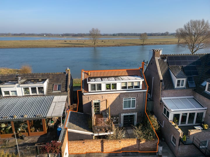 Foto 2 van Lithse Dijk 98