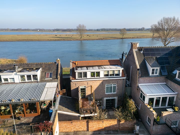 Foto 39 van Lithse Dijk 98