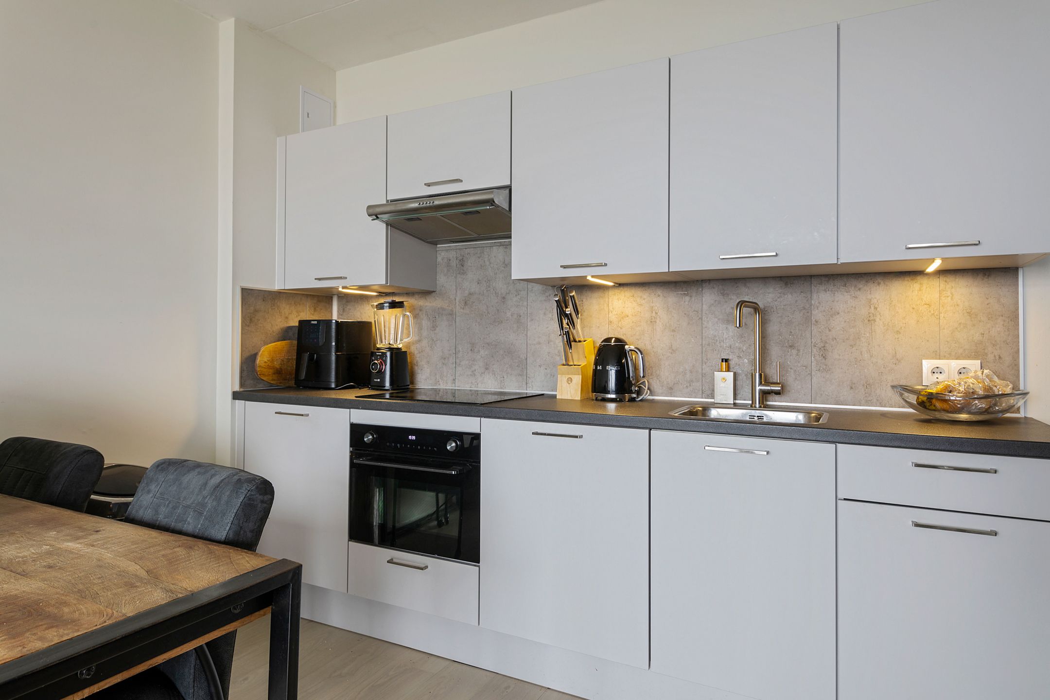 Foto 9 van Tjaarda 402