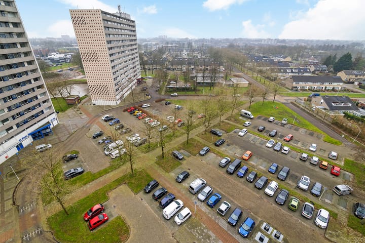 Foto 13 van Tjaarda 402