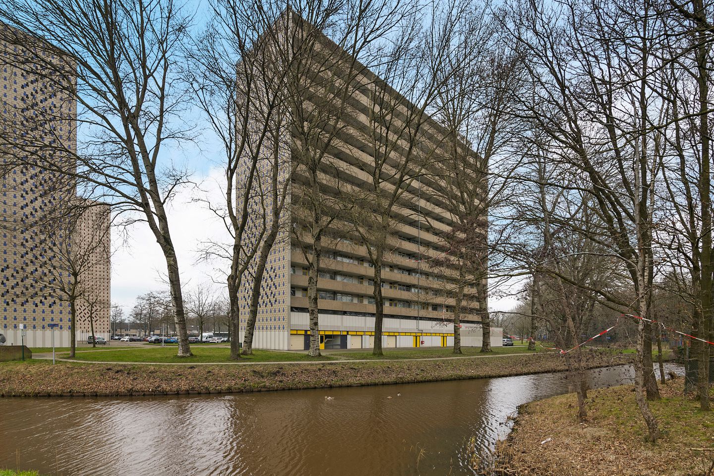 Foto 19 van Tjaarda 402