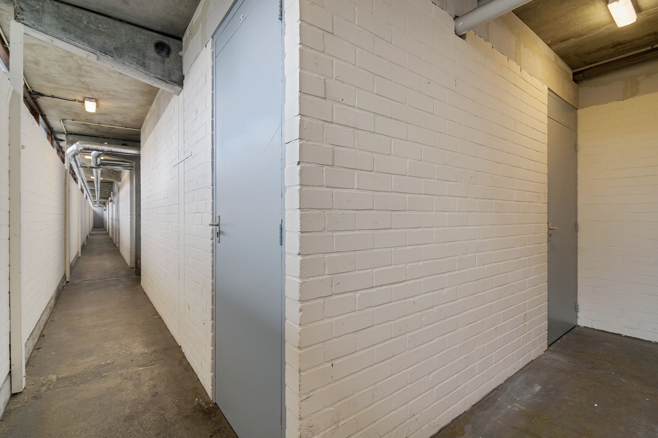 Foto 21 van Tjaarda 402