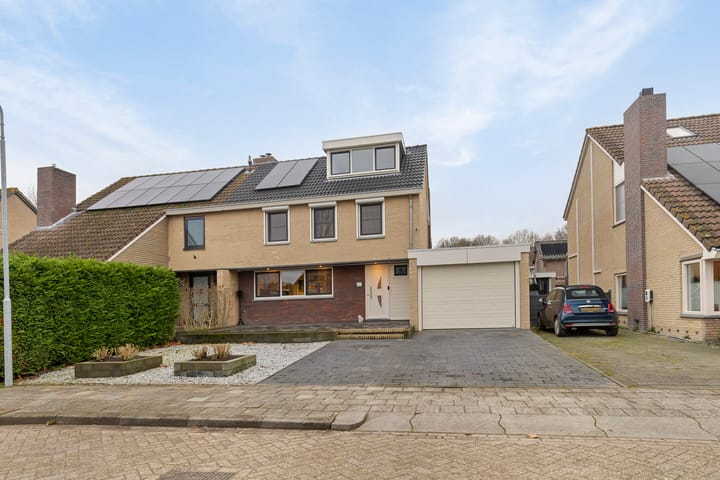 Foto 1 van Menno van Coehoornstraat 6