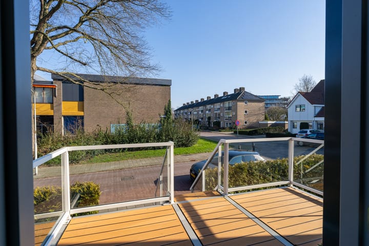 Photo 6 of Van Neercasselstraat 3-A