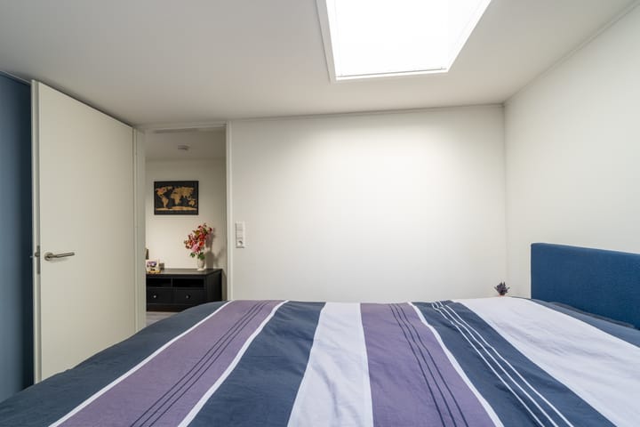 Photo 16 of Van Neercasselstraat 3-A